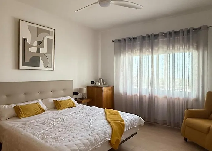 Yellow - Sunlite Double In Barbuja Apartamento