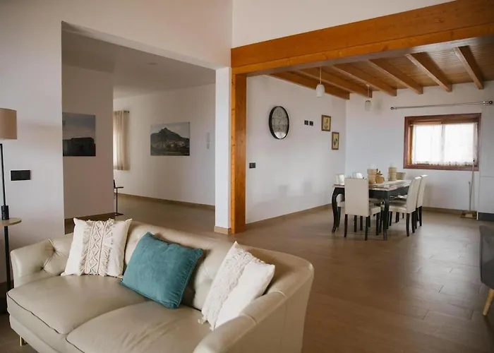 Yellow - Sunlite Double In Barbuja Apartament *